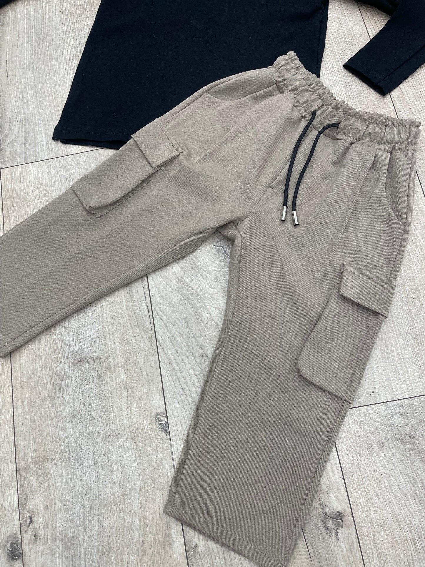 Cargo Beige