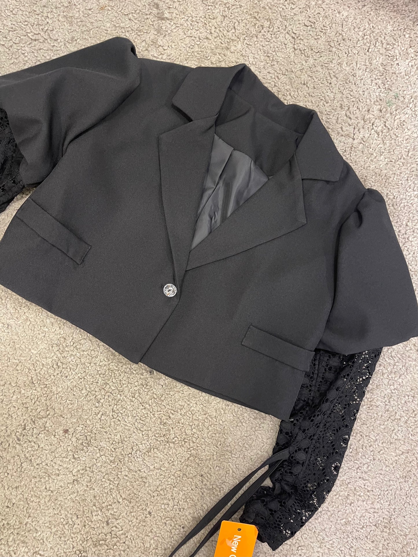 Giacca crop manica in pizzo