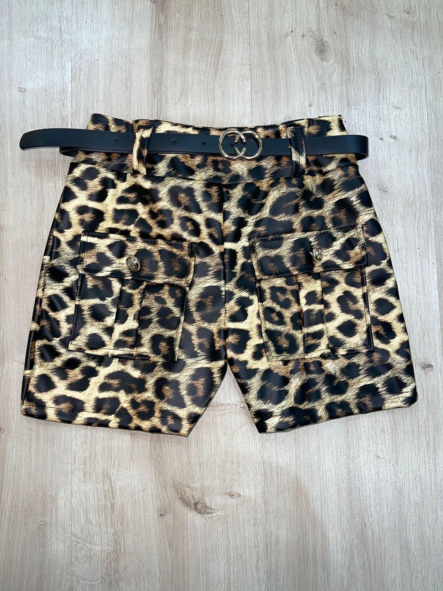 Shorts leopardato